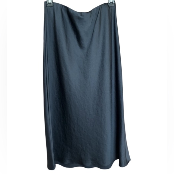 Jenni Kayne Dresses & Skirts - Jenni Kayne // Black Satin Skirt // Size XS